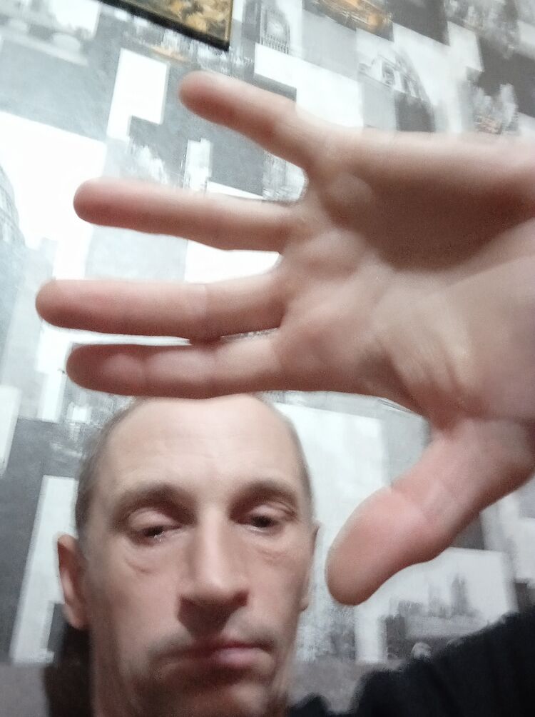  30661975  , 49 ,    