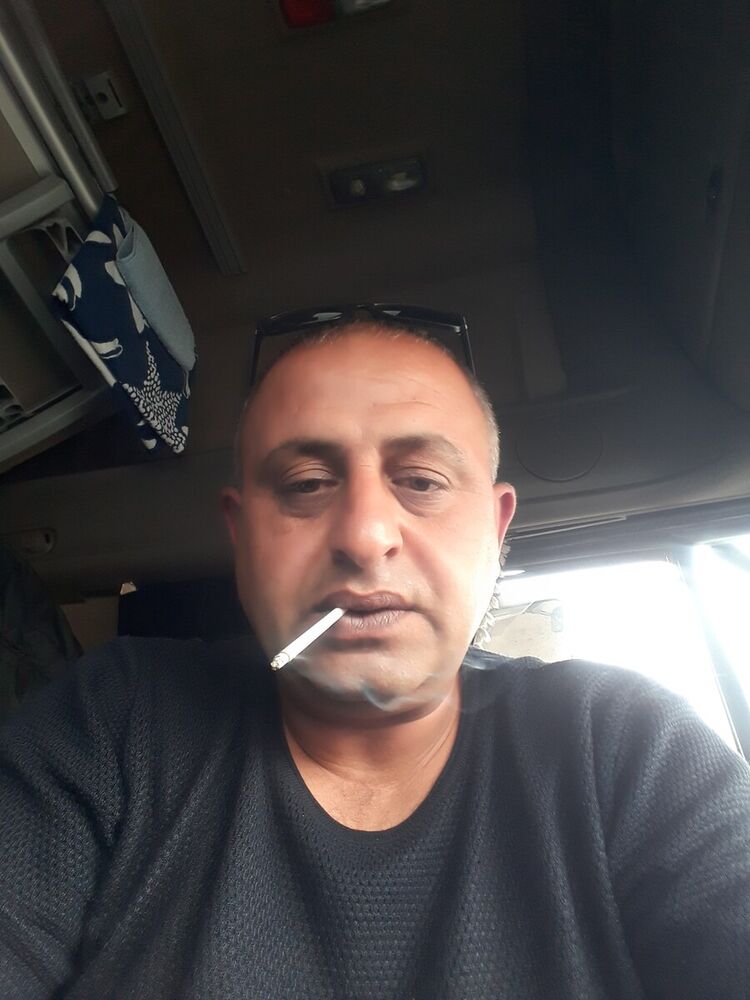  ,   Erik, 46 ,   ,   , c 