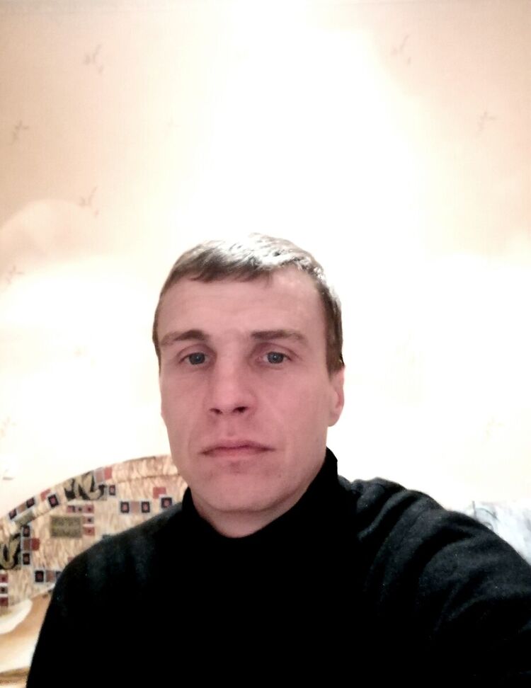  21428615  , 44 ,    