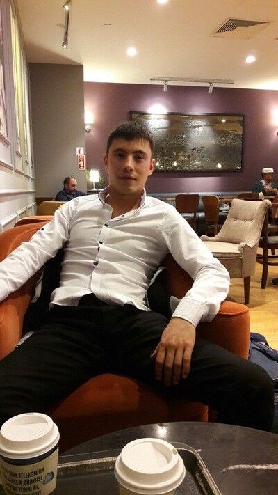 18142985  Rustem, 36 ,    