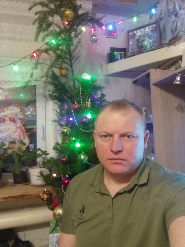  45323325  Aleksei, 40 ,    