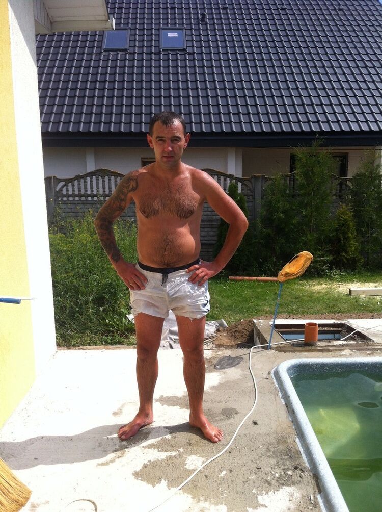  6318845  Sergunia, 44 ,    