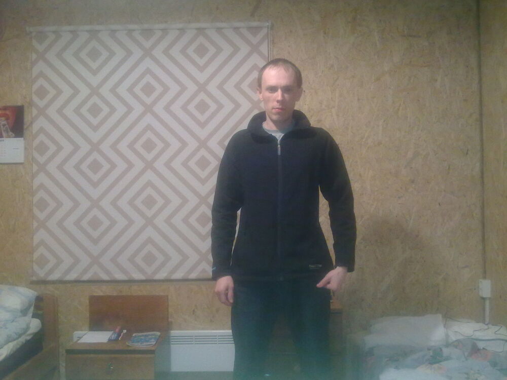  8328445  Urmas, 36 ,    