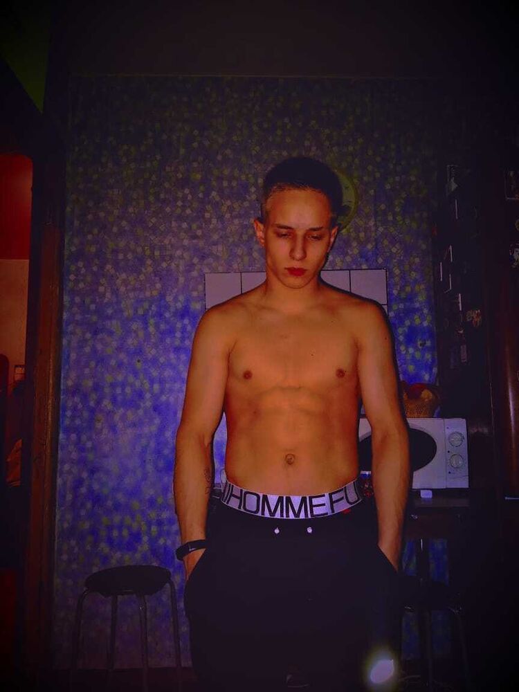  30763375  , 21 ,    
