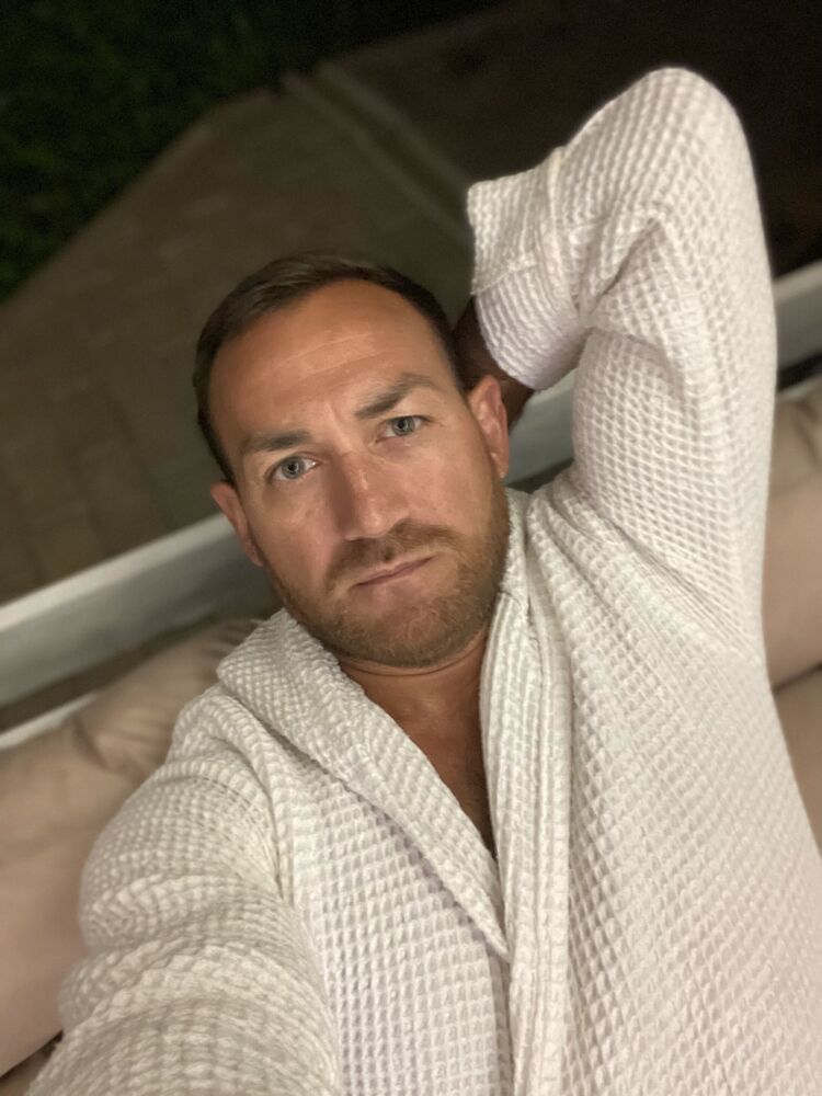  54118035  Boss, 38 ,    