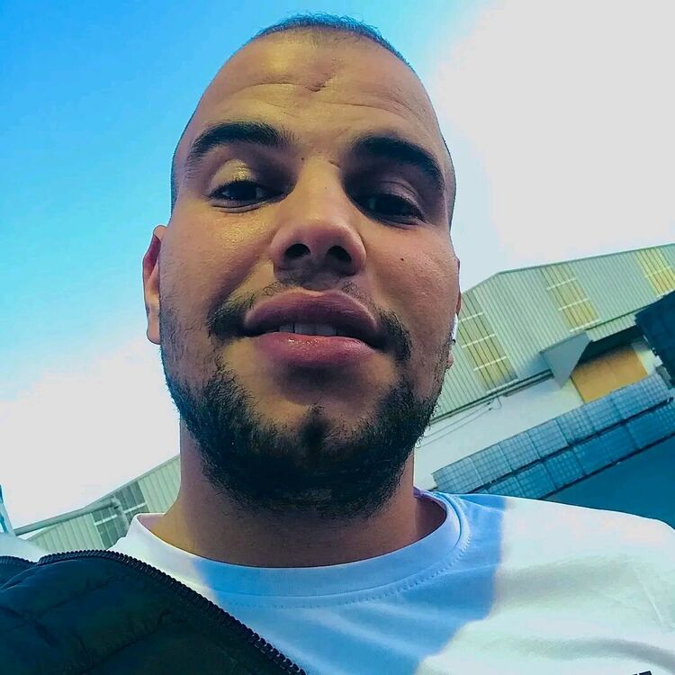 ���� 48874965 ������� Elyes tito, 28 ���, ���� ���������� � Tunis