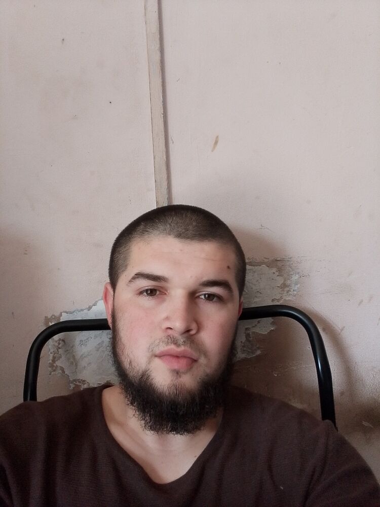  52490155  Shuayb, 23 ,    -