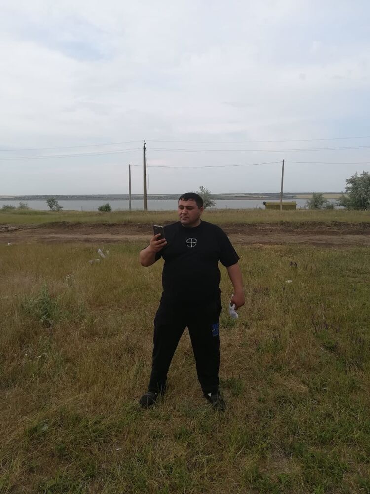  --,   Bayram, 42 ,   ,   , c , 
