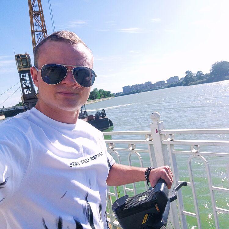  51413655  Dmitry, 28 ,    Deleted