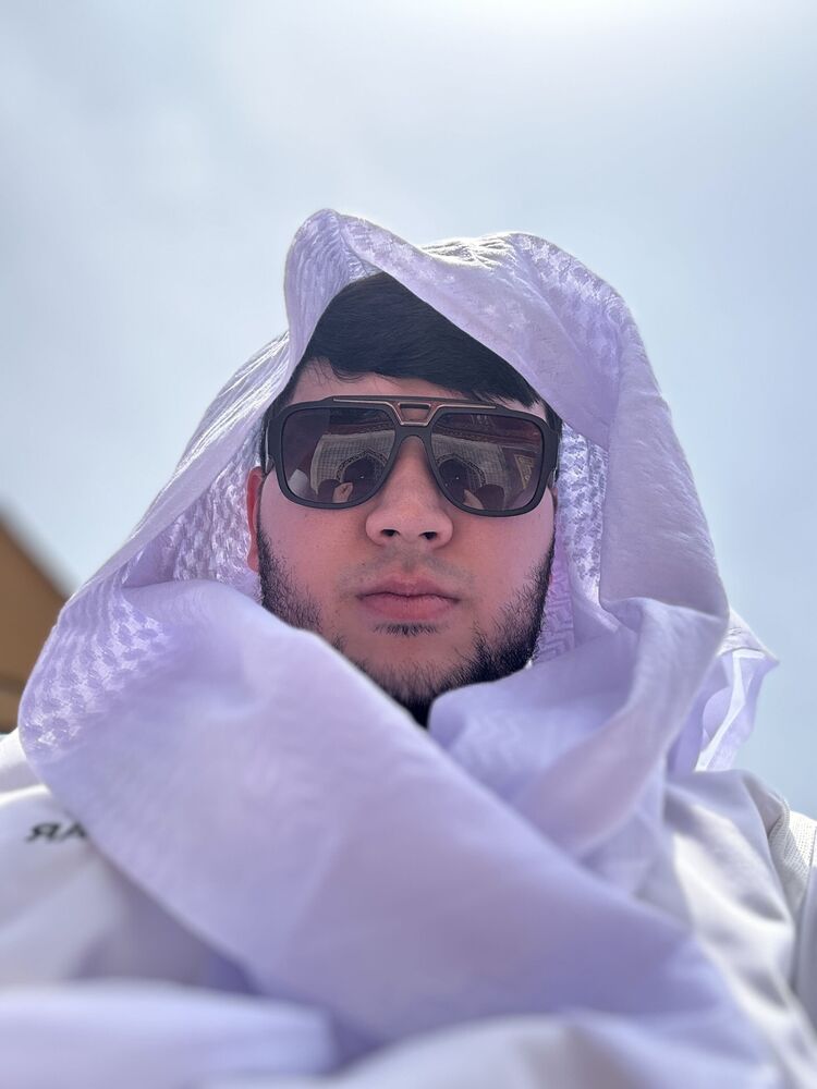  52436445  Sarvar, 26 ,    