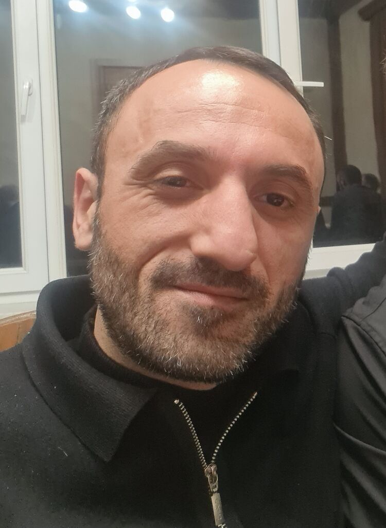  48063735  , 39 ,    