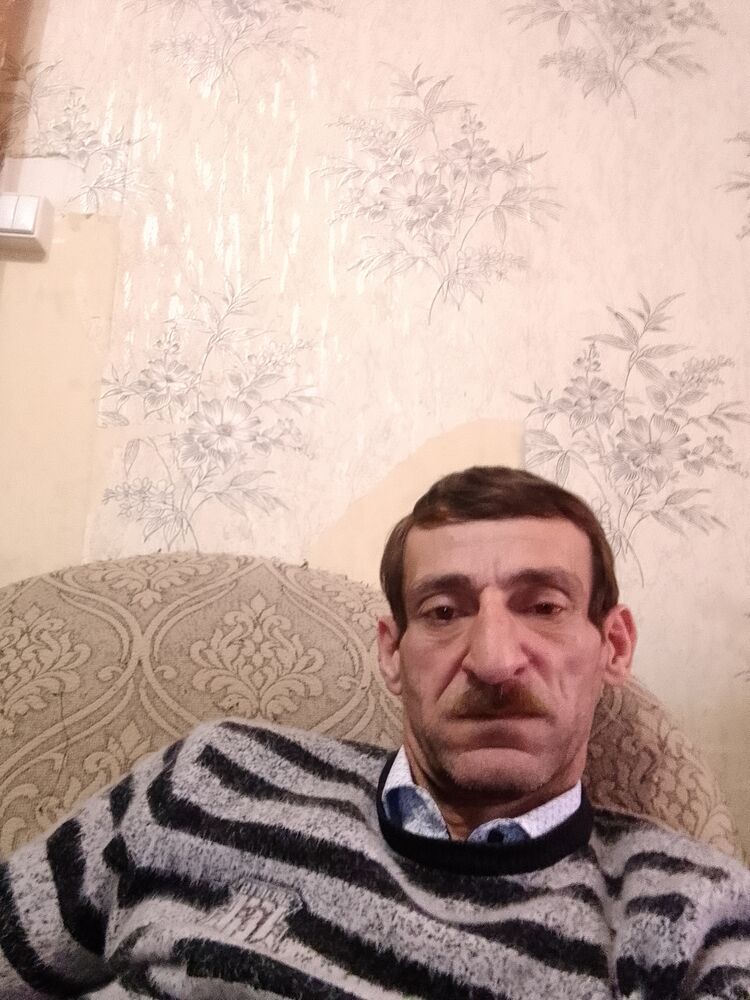 43948165  Fakhraddin, 57 ,    