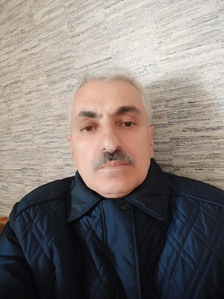  19438215  Abulfat, 62 ,    