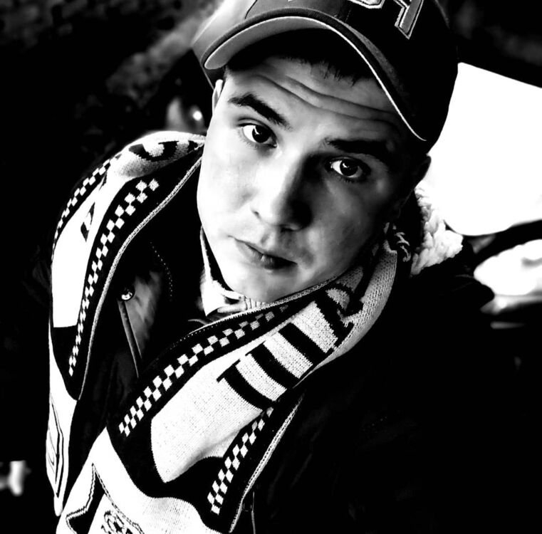 ���� 24242295 ������� ����������, 33 ����, ���� ���������� � ��������-����������