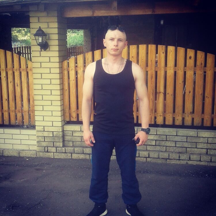  ,   Maks, 27 ,   ,   , c 