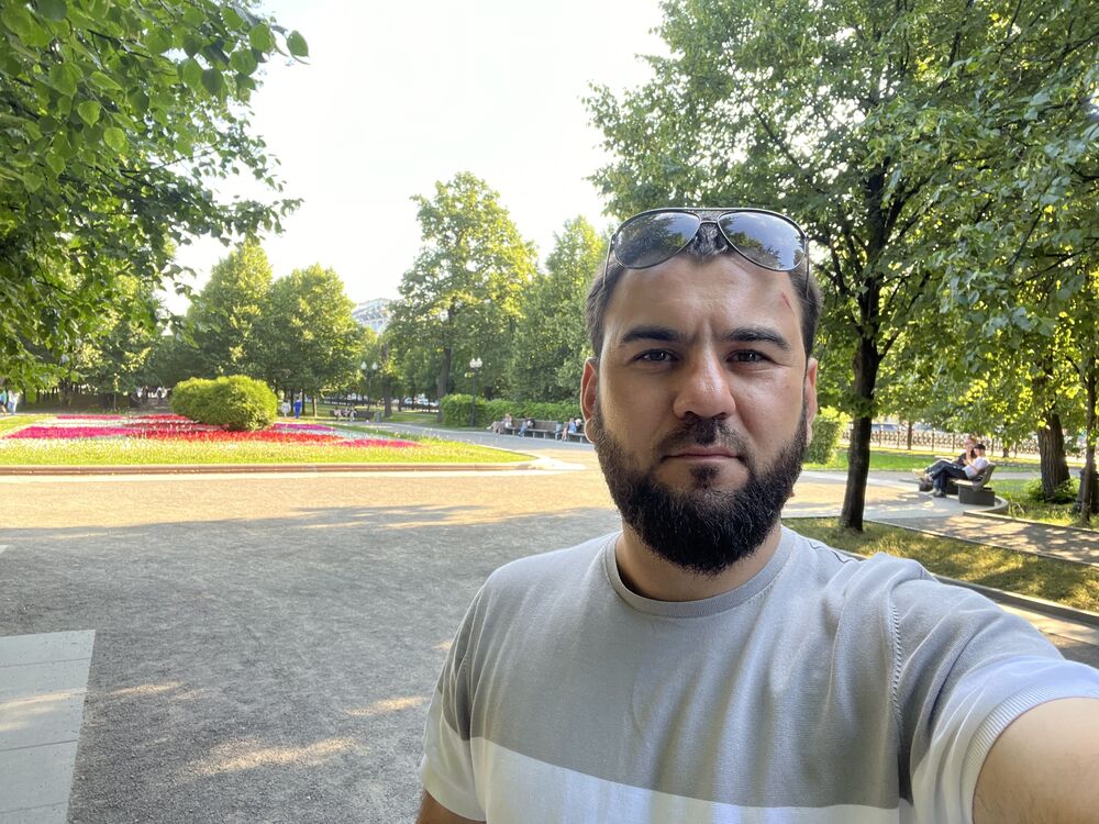  ,   Cerruti, 34 ,   ,   