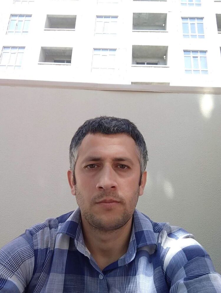  ,   Levon, 36 ,   ,   