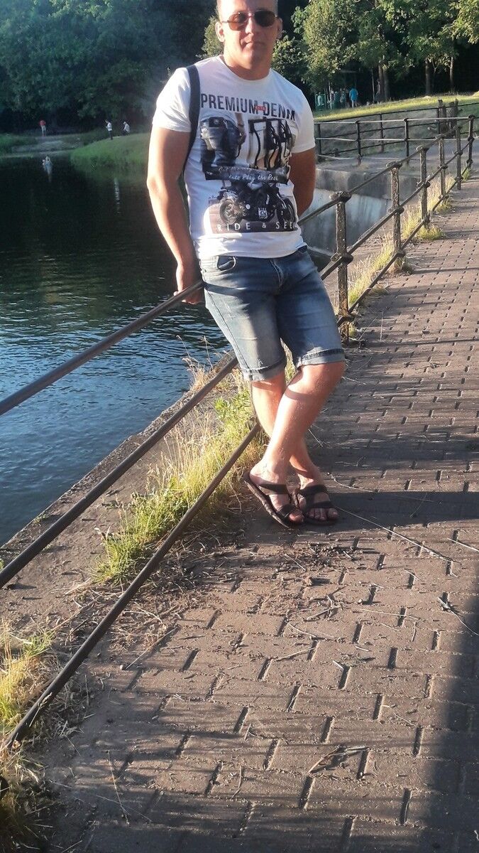  17048385  , 37 ,    