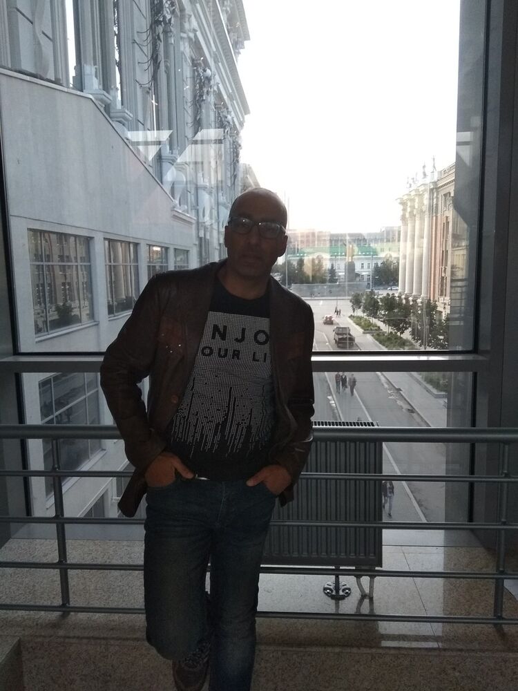  17243595  Adnan, 46 ,    