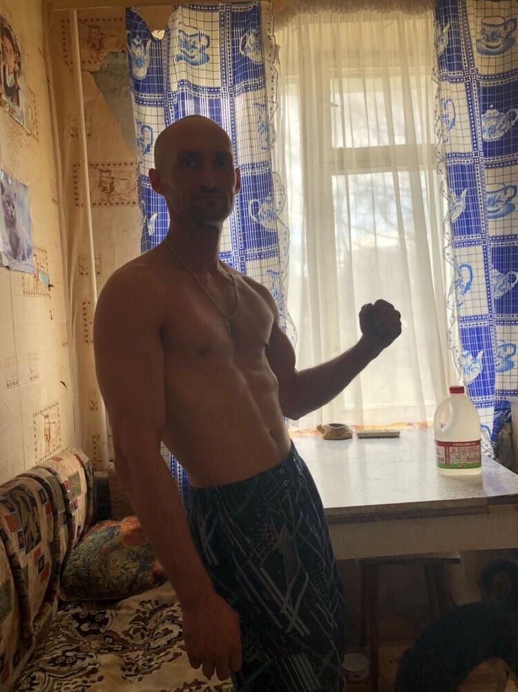  22947755  , 43 ,    