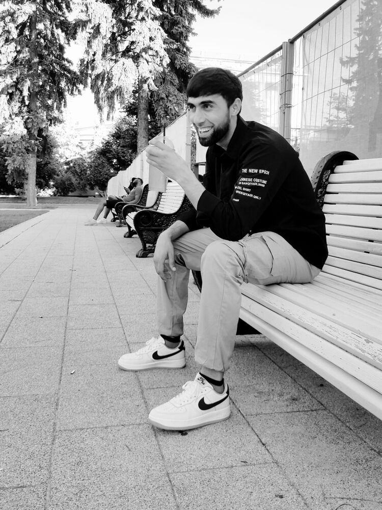  38155035  Abuhs, 28 ,    