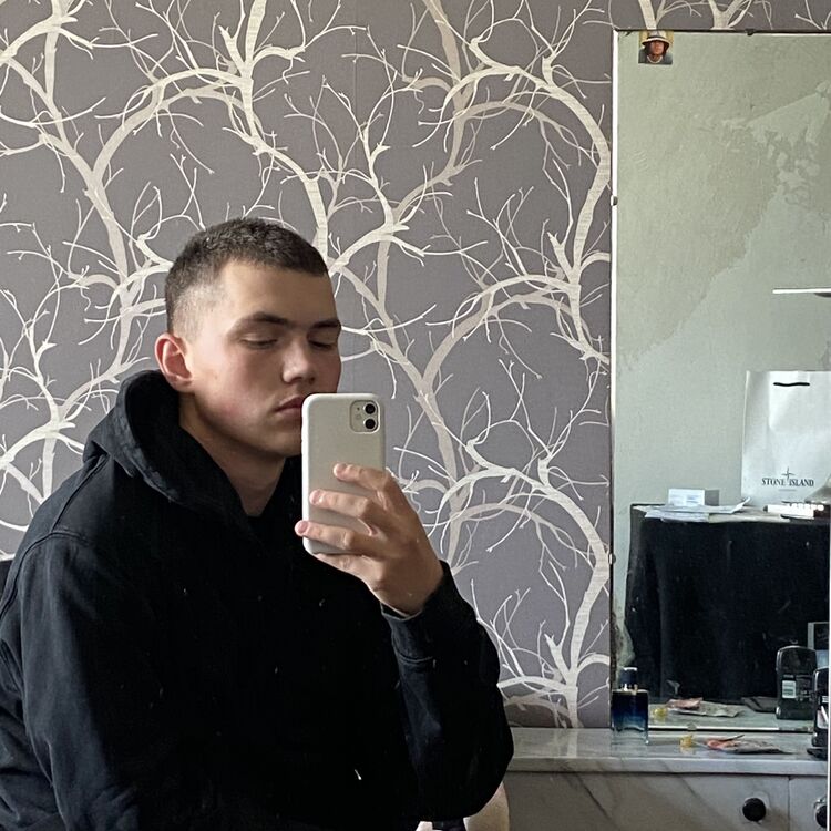  43852735  , 21 ,    