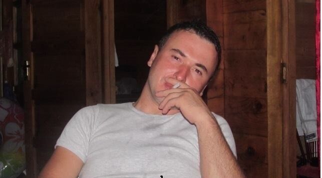  6860595  Otoia, 38 ,    