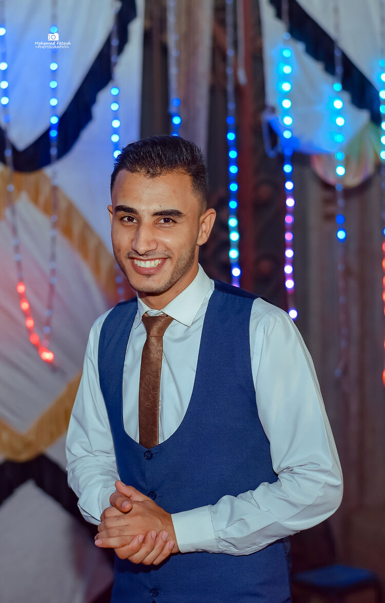  24816875  Elsayed, 30 ,    