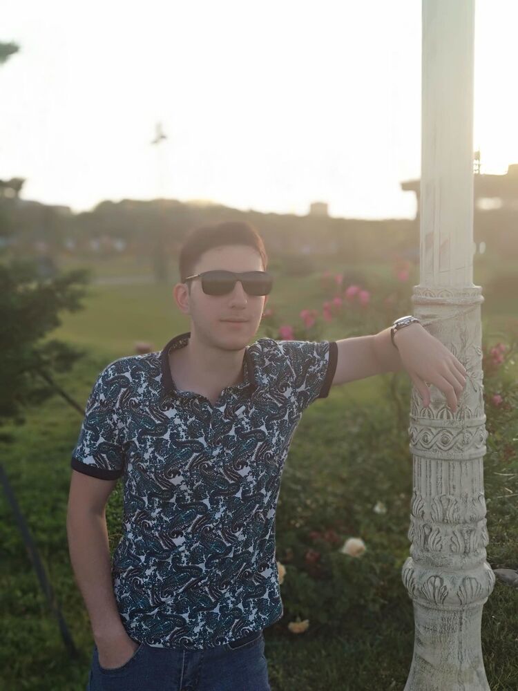  ,   Kamran, 24 ,   ,   , c 