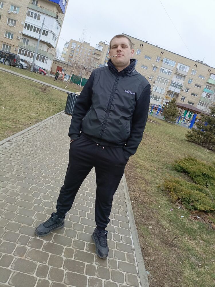  42137985  , 27 ,    