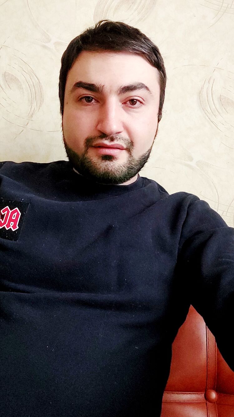  31041845  Grig, 28 ,    