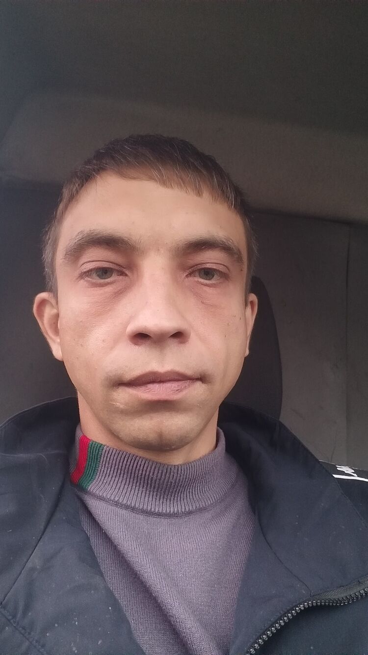  54171045  Igor, 36 ,    