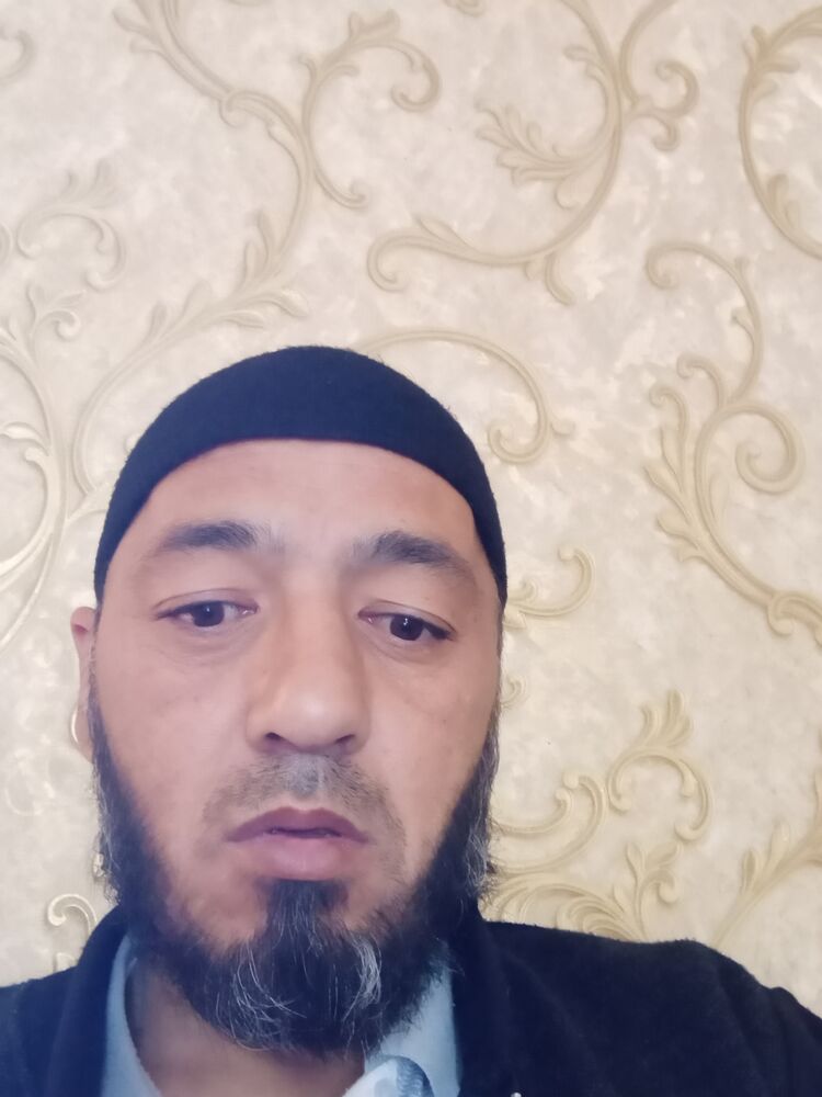  34153795  Abdulnosir, 46 ,    