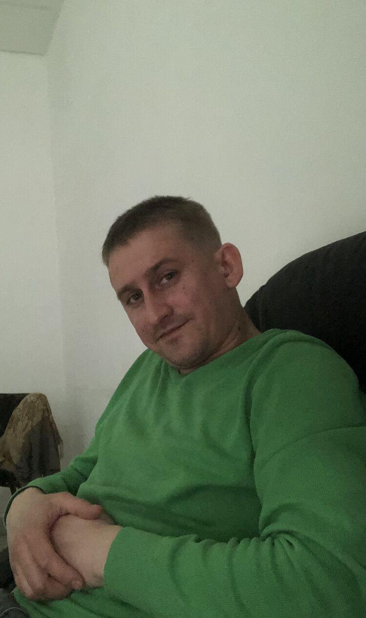  50286665  Stanislav, 35 ,    