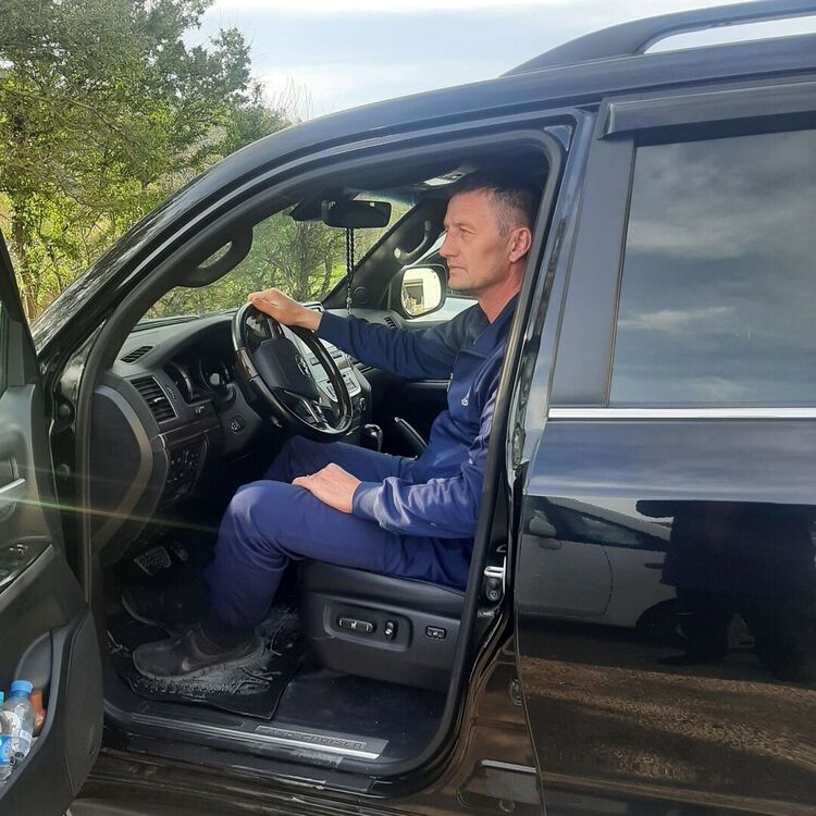  28034715  , 47 ,    