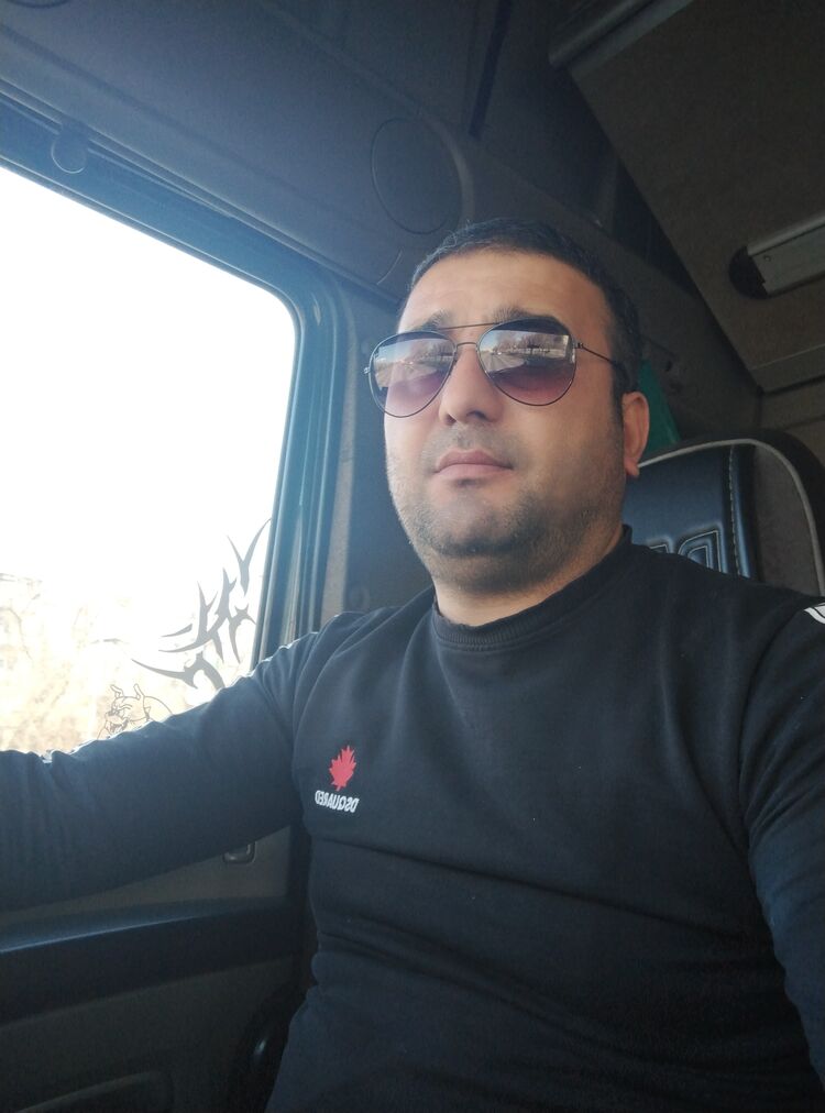  ,   Koliya, 37 ,   ,   