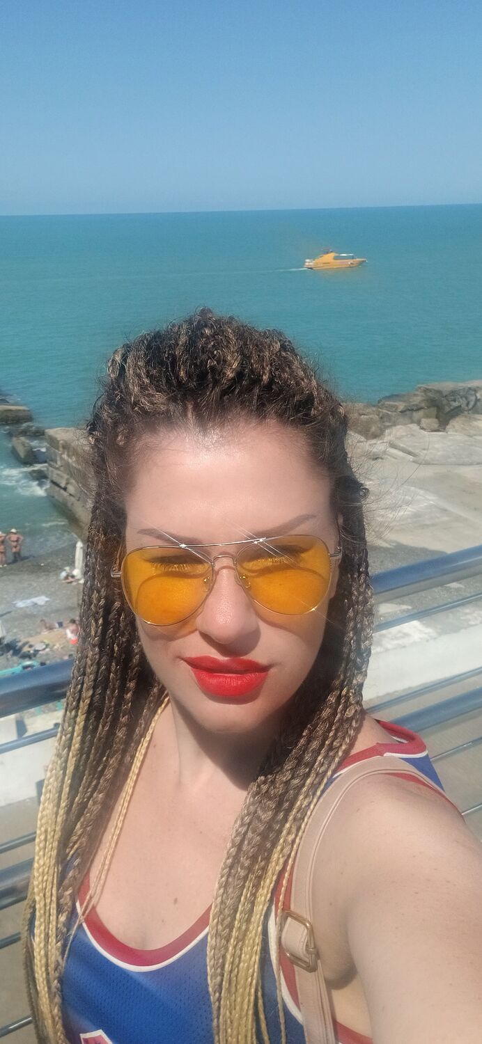  52342455  Lena, 39 ,    