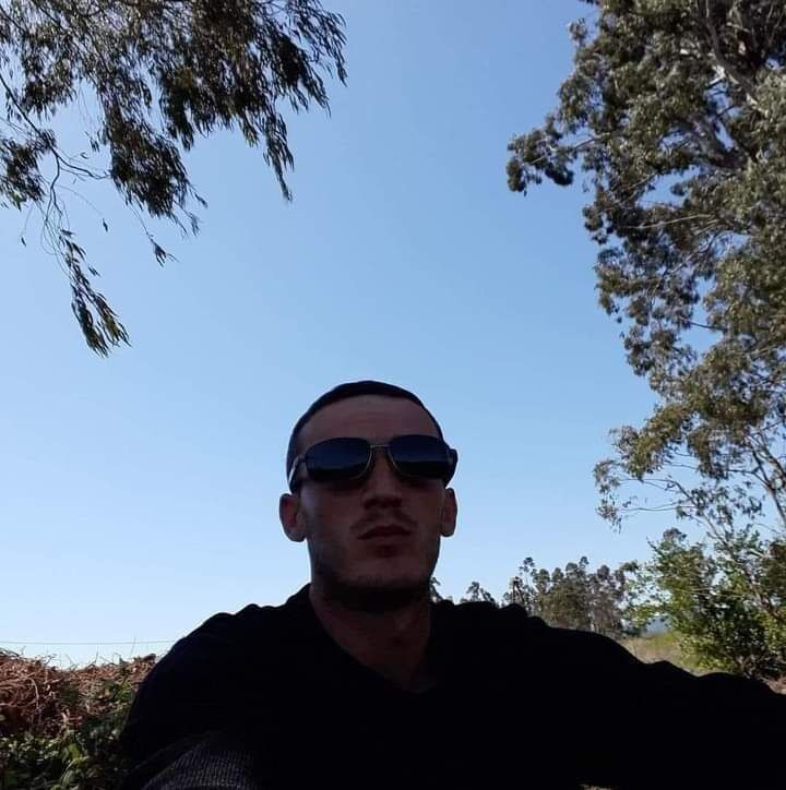  37718785  , 33 ,    