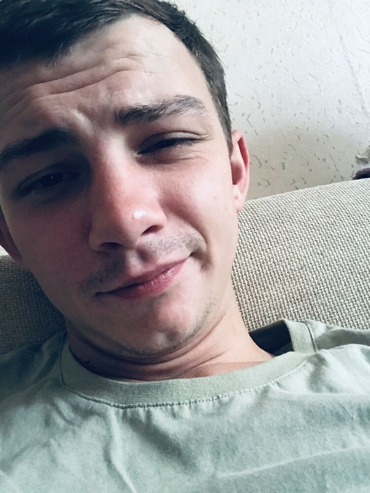  30090935  Ilya, 23 ,    