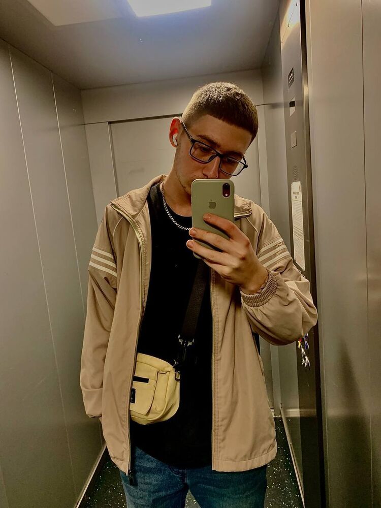  47812375  , 19 ,    