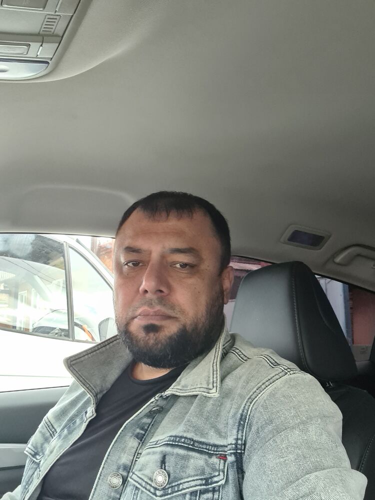  ,   Sher, 44 ,   ,   