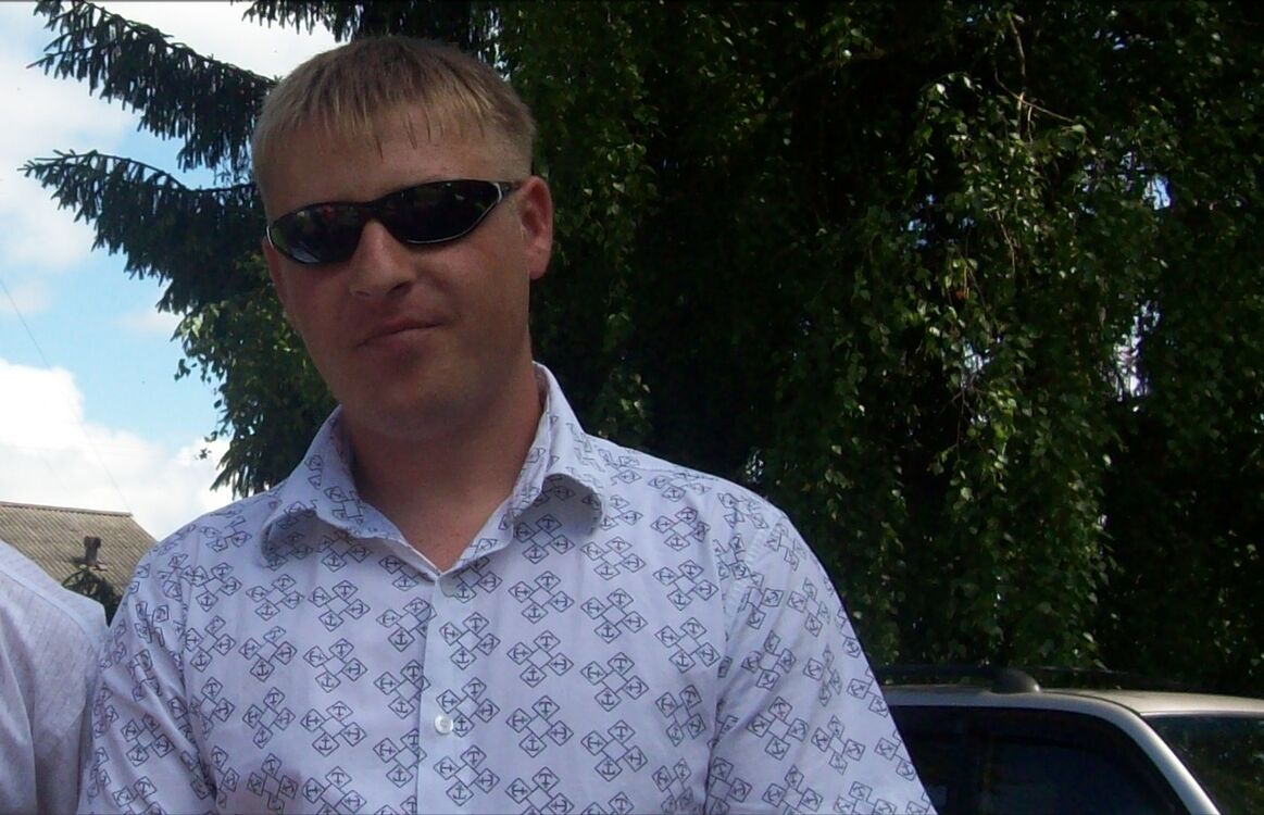 ,   Igor, 46 ,   ,   