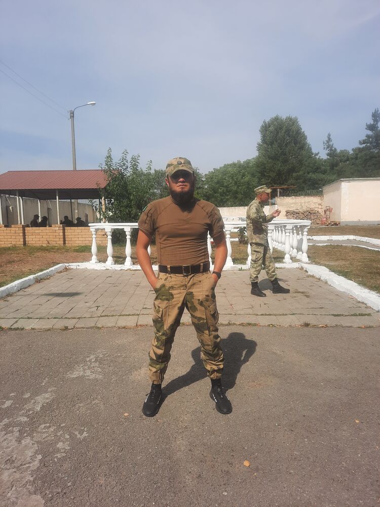  37375905  , 32 ,    