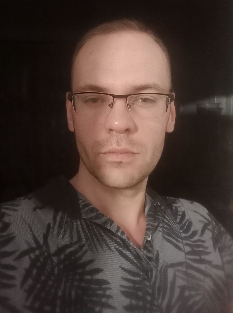  52318565  , 34 ,    