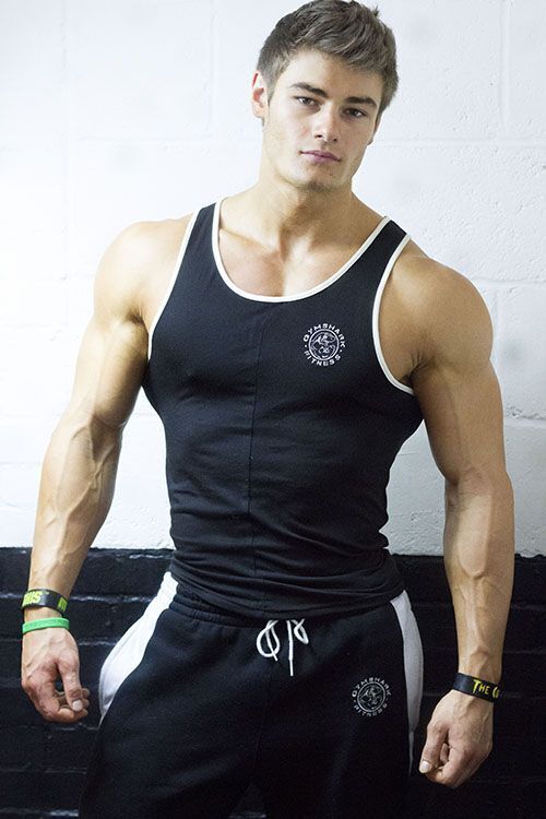  35321155  Igor, 33 ,    