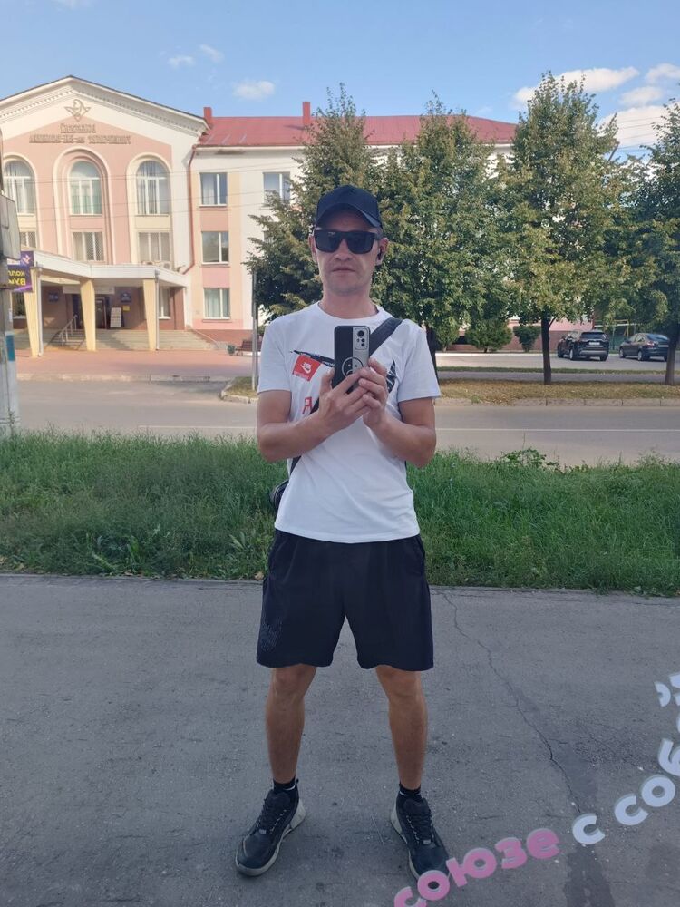  46143705  , 36 ,    