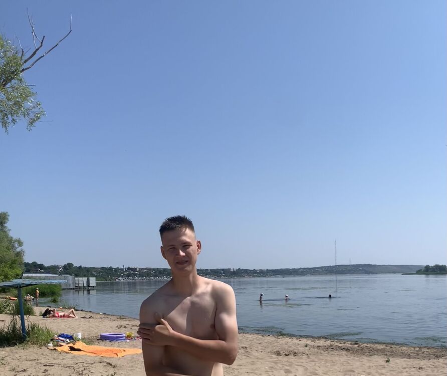  35922835  Bogdan, 25 ,    