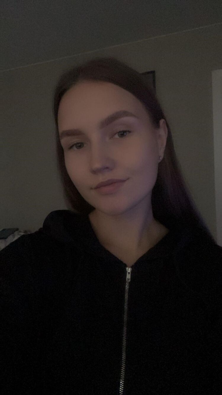  49072795  , 18 ,    