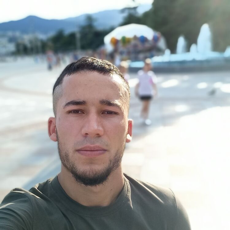  37218375  , 24 ,    