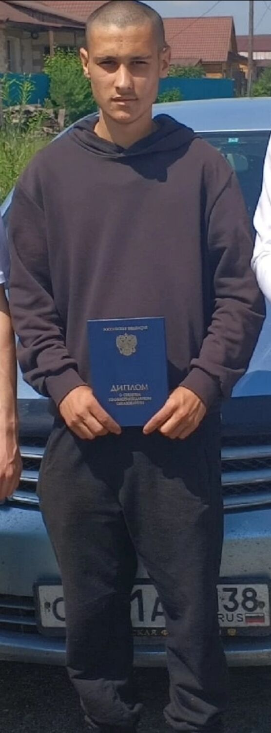  52036365  Vadim, 19 ,    